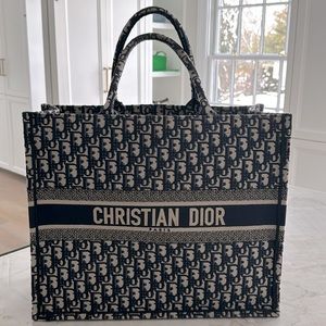 Large Dior Book Tote, Ecru And Blue Dior Oblique … - image 1